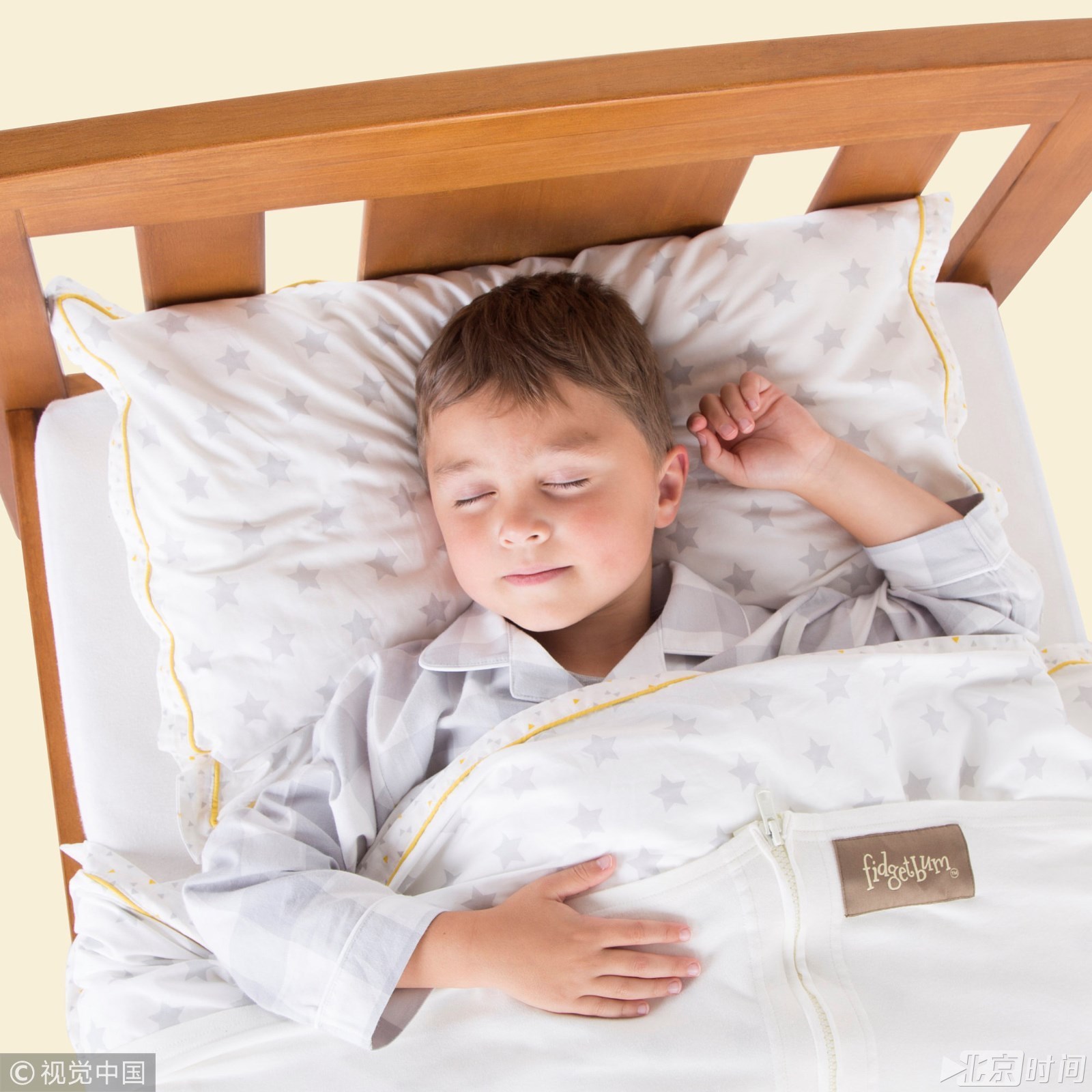 孩子半夜爱踢被子? 47岁母亲发明防踢被“神器”申请商标获专利 孩子半夜爱踢被子? 47岁母亲发明防踢被“神器”申请商标获专利