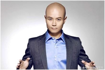 爱惹事的明星,看了乐嘉再看看周立波,网友:自作