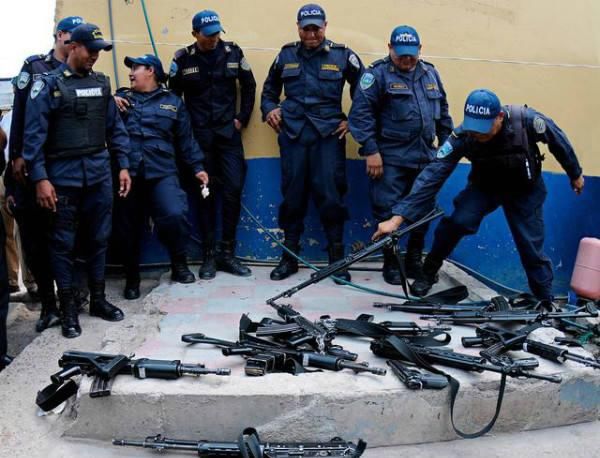 世界上治安最乱的国家,罪魁祸首其实是美国人