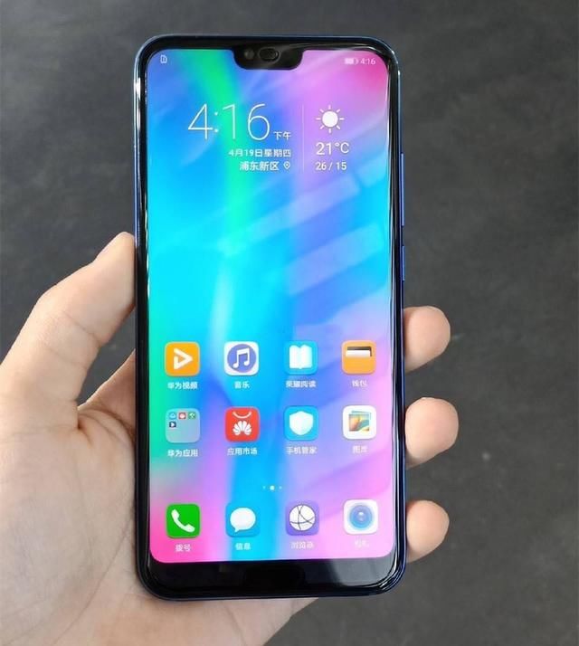 荣耀10真机上手,最像iPhoneX的安卓手机!
