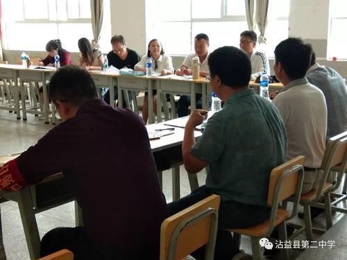 曲靖市教育局到我校对支教教师进行工作考核