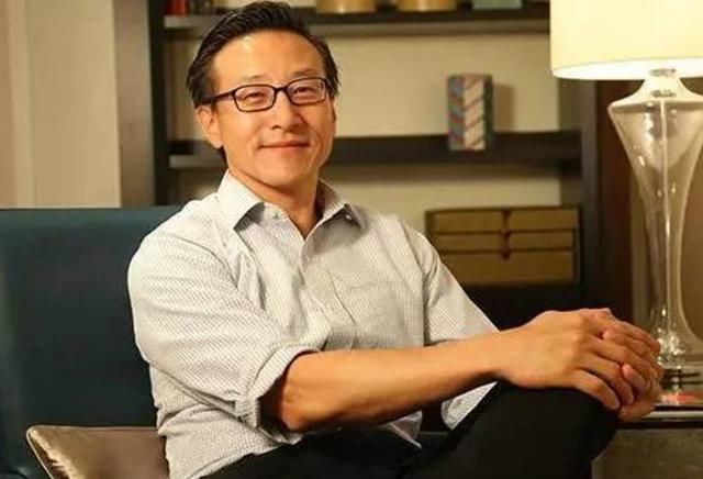 他放弃70万年薪,投奔马云工资500元,18年后成