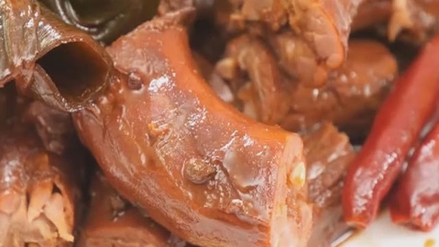 《快乐生活一点通》20180718不用进厨房就能做的夏日卤菜 《快乐生活一点通》20180718不用进厨房就能做的夏日卤菜
