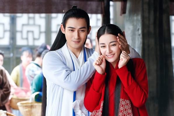 暴走漫画嘲讽迪丽热巴拿张彬彬当备胎?直言《