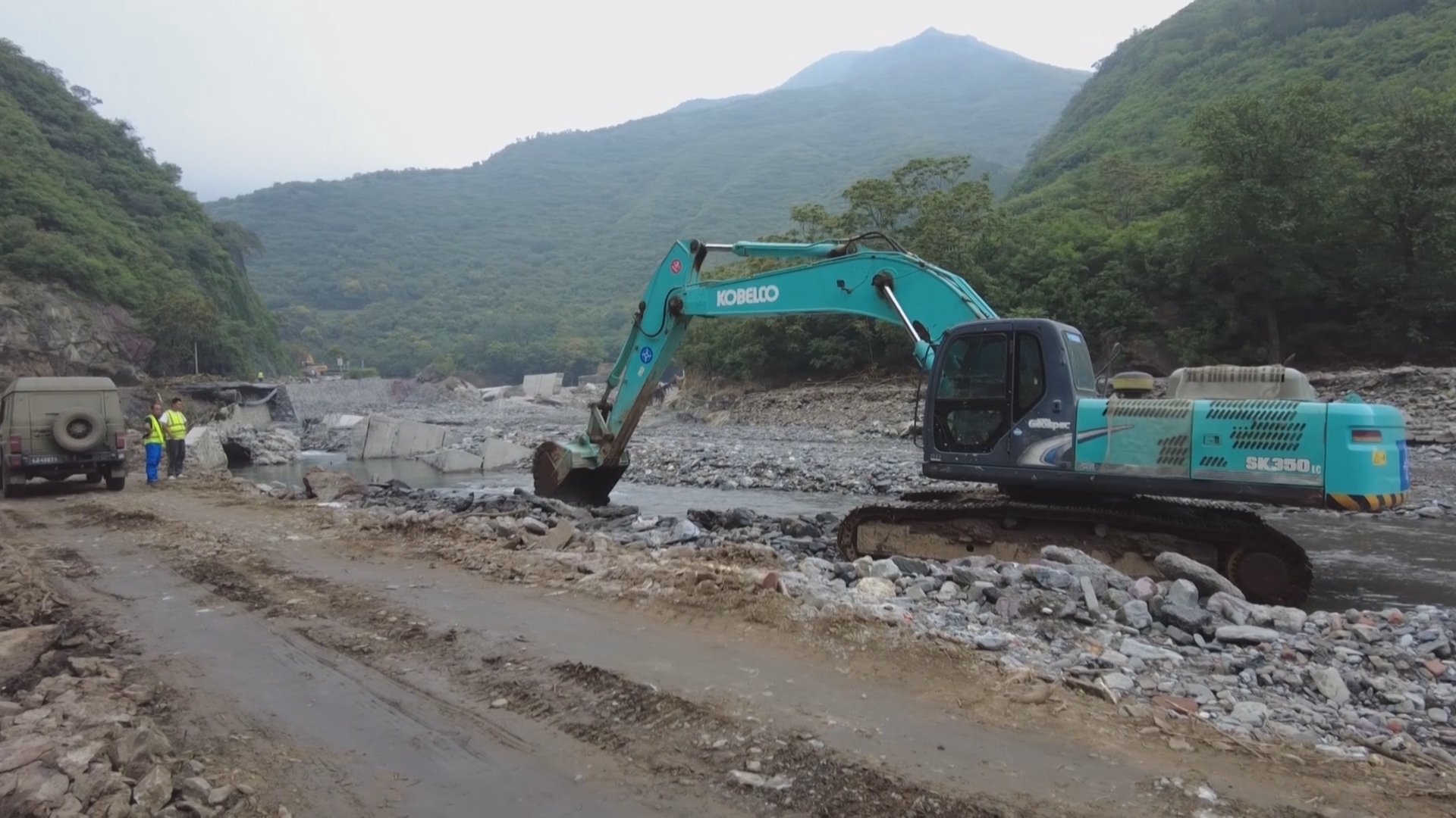 门头沟区加快推进山区道路“生命线”抢通工作