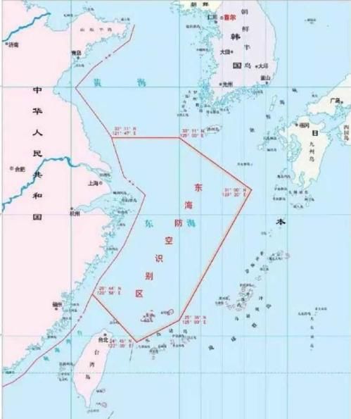 美军飞机多次闯入东海,称遭到激光照射,国防部