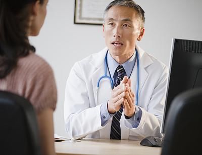 颈椎病压迫神经头晕、手麻?简单1招搞定!不花