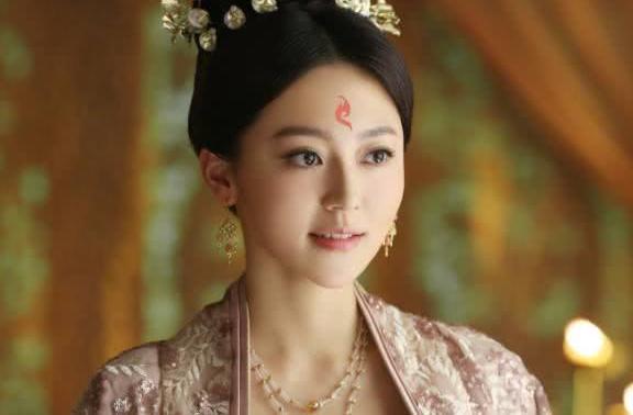 三生三世:白浅的凤尾花,凤九的凤尾花,和她比都