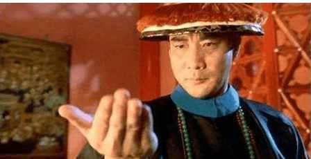 一直演反派出名,骗雪梨为其生孩子,如今沦为只