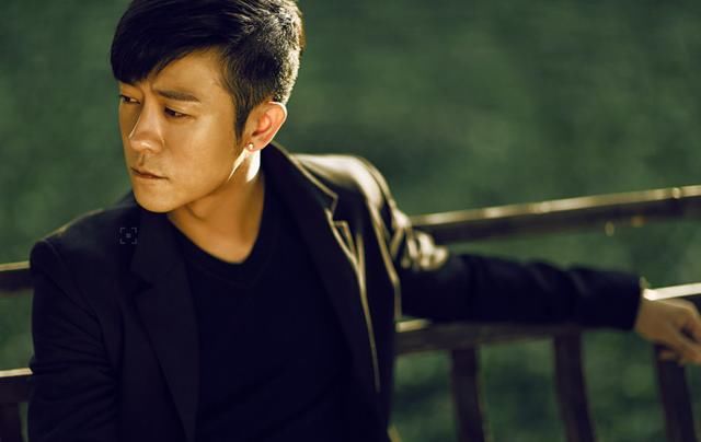 出生电影世家却出国读金融,与胡歌同被评四大