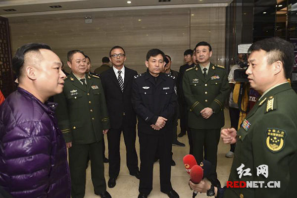 段国华带队开展元宵节消防安全夜查行动