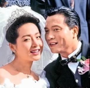 巅峰时候红过无线五虎,邵逸夫亲自主持婚礼,周