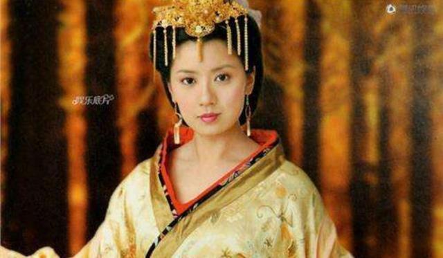 太喜欢贾静雯的五官了, 有人说她的颜值巅峰并