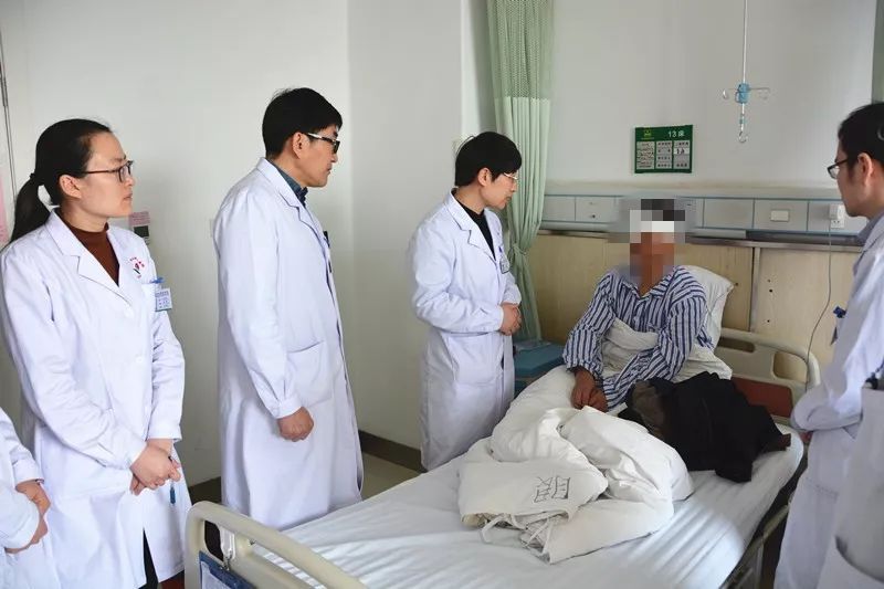 她,是燕京韦氏眼科第五代学术继承人,其首创的