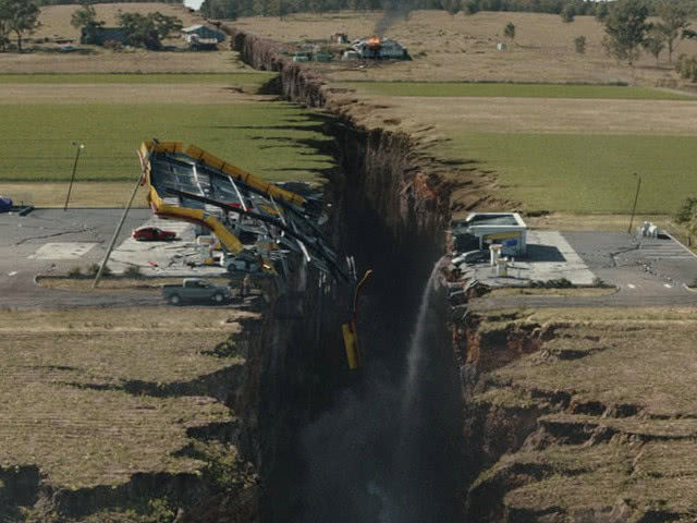 全球公认的评分最高的灾难电影,《末日崩塌》