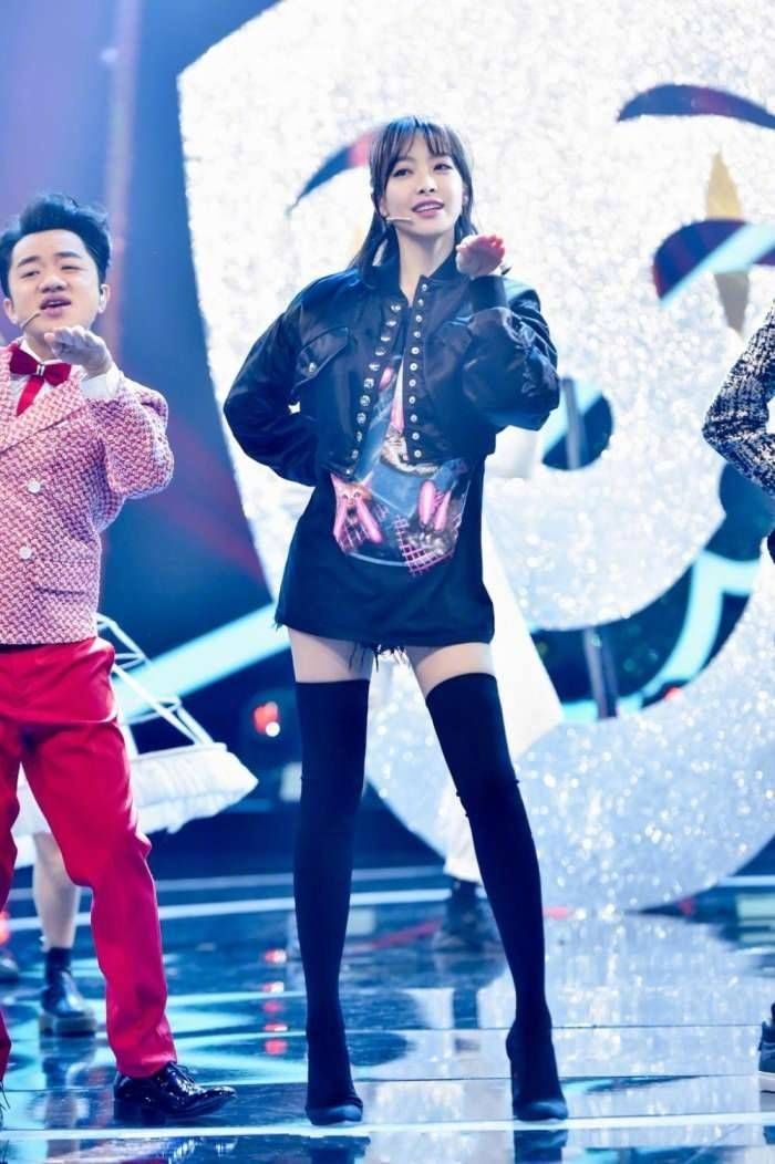 看了宋茜的腿, 男人开始怀疑人生, 网友: 这腿也