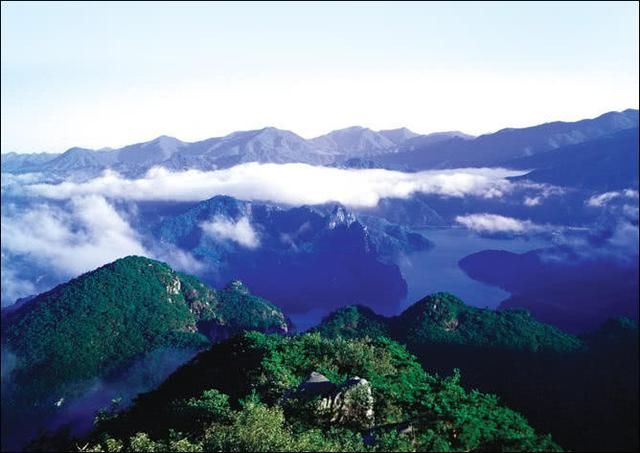 中国最小的山:一步登顶,身高半米像大石头,传说中的真山不露相