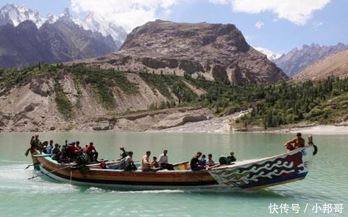 此地曾是清朝附属国,如今已归别国统治,可当地