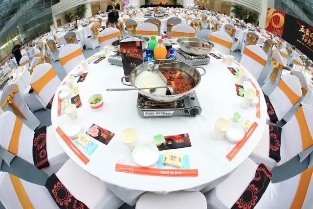 京东家宴老员工:十年前只有2辆配送车,现在的