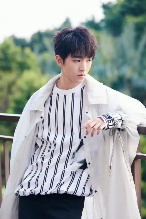 全国各省的颜值担当,湖南有张艺兴,北京有鹿晗