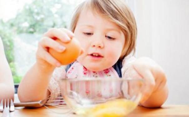 鸡蛋吃多的坏处竟然这么多,每天吃几个鸡蛋最