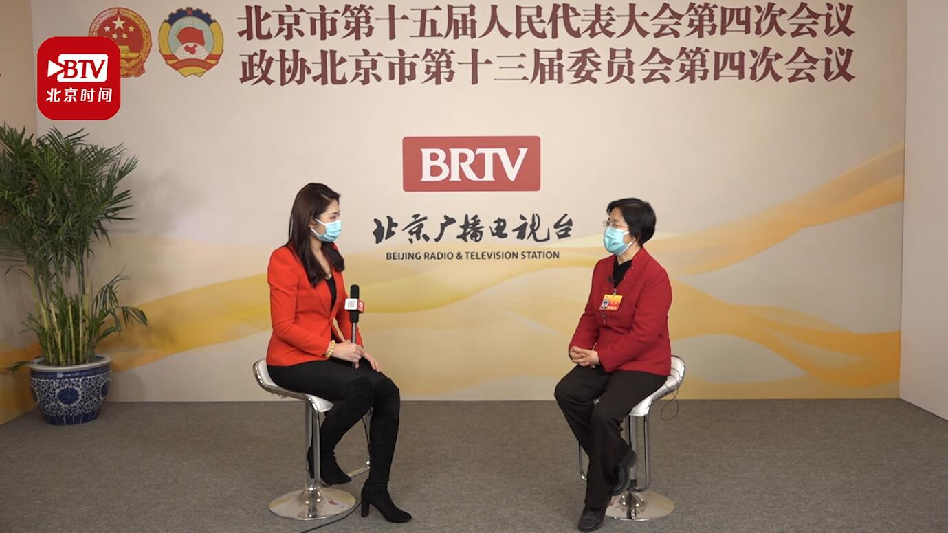 如何帮助老年人跨越数字鸿沟?政协委员建议这么做! 如何帮助老年人跨越数字鸿沟?政协委员建议这么做!