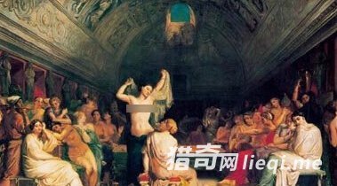 6　印度海得拉巴德君主可汗(1886-1967)：只给朋友半支烟的守财奴
从1900年到1950年期间，可汗一直是“全世界最富有的人”———他拥有价值1亿美元的金银和价值4亿美元的珠宝。但同时，他也是“全球最吝啬的守财奴”。
据称，可汗的夹克总是污迹斑斑，因他不舍得花钱洗衣;他总是在去公共浴室搓澡时带上白色套装，因为这样可充分利用澡堂内的蒸汽将之熨好，从而省下大笔洗衣费。