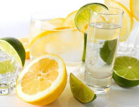 求真!喝柠檬水美白抗癌靠谱吗?