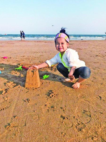 九月走了 4岁半女孩九月因患脑部疾病昨去世