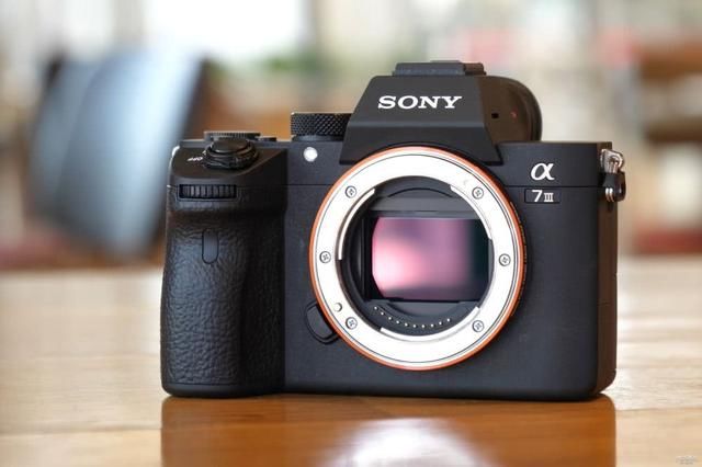 种草随心情,但索尼A7M3和大疆御Pro不可负