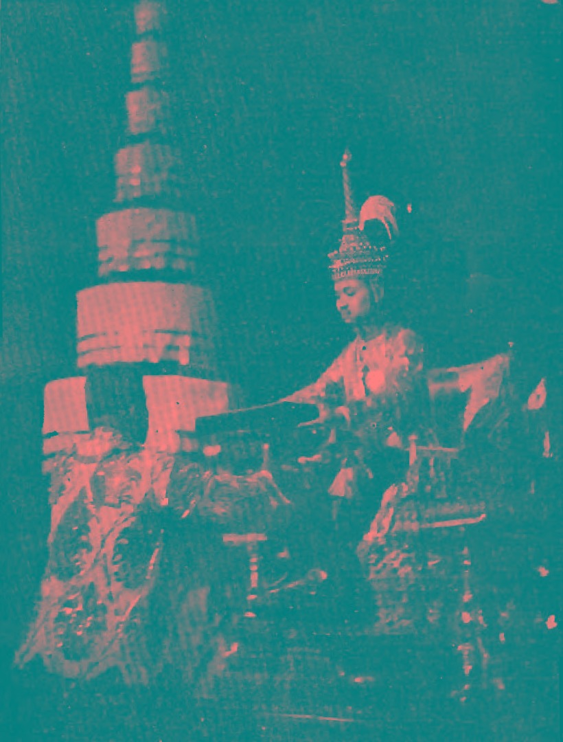 拉玛六世汉名郑宝泰国史上首位出国留学的国王。自英国归国后担任陆军上将，并于1910年即位，并在国内（当时统治区域为现今泰国、老挝、柬埔寨）进行著名的却克里改革。