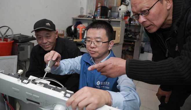 “倒贴钱”做维修 他从空调安装工变身创业老板 “倒贴钱”做维修 他从空调安装工变身创业老板