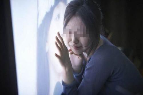 公公带娃不哭闹,3月宝宝抽搐送医后,公公差点