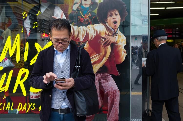 日本街头广告,一看就知道日本服务行业为何发