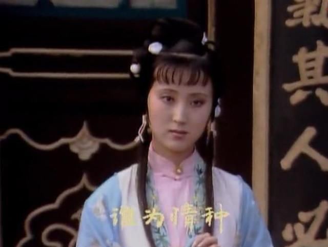 林黛玉和薛宝钗的《咏白海棠》诗,隐含着她们