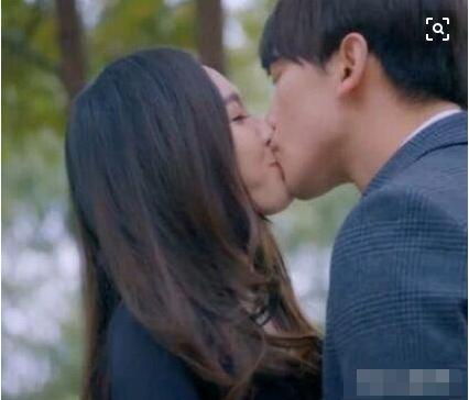 娱乐圈这些女星拍吻戏原来是这样的！