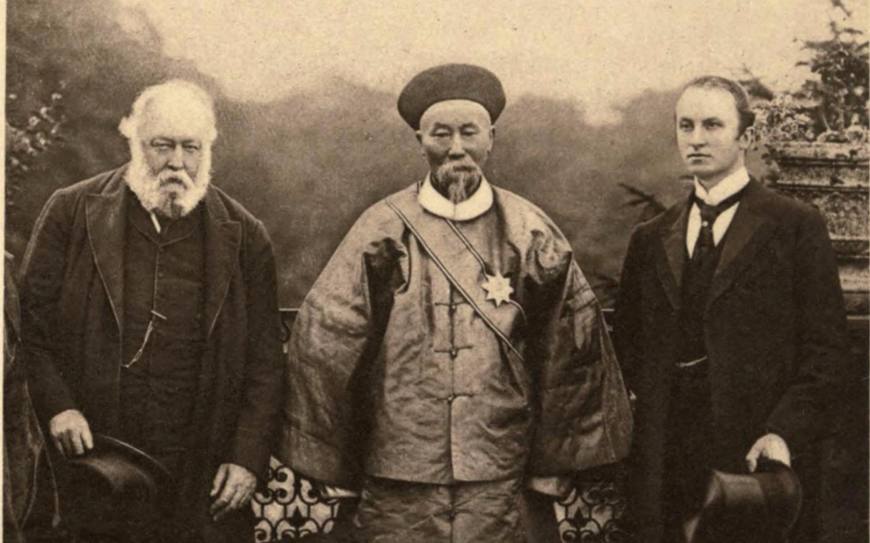 洋人在慈禧床头刻了一段英文,李鸿章看后懵了