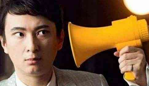 王思聪直怼赵本山:花3亿买飞机也还是农民!而