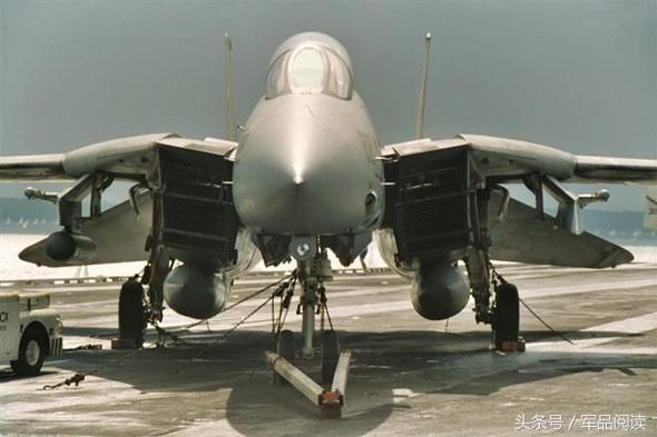 先进的F-14雄猫战机为什么会被淘汰?这里告诉