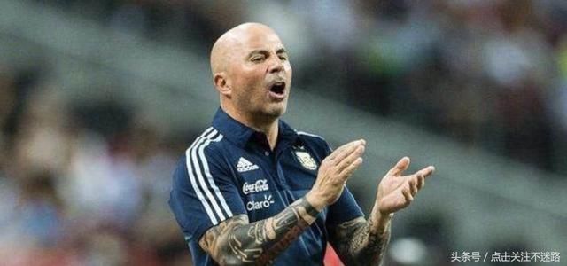 阿根廷输球原因曝光!阿圭罗公开队内矛盾,揭开