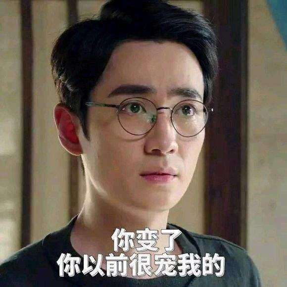 朱一龙对700万粉丝开直播大胆晒素颜, 结果尴