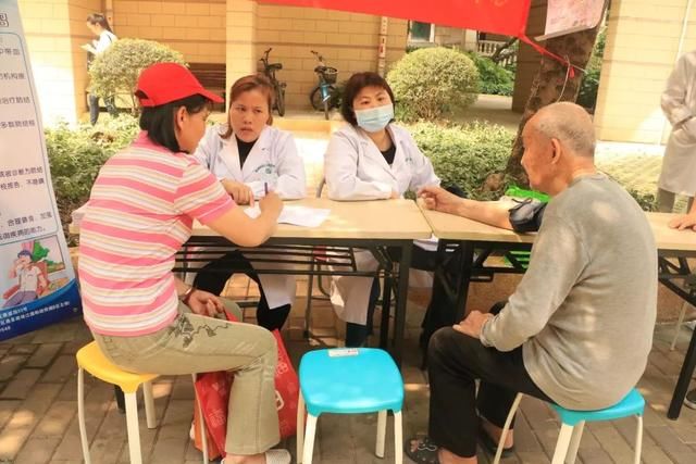 海珠 | 南洲街举行义工表彰大会暨互助项目启动