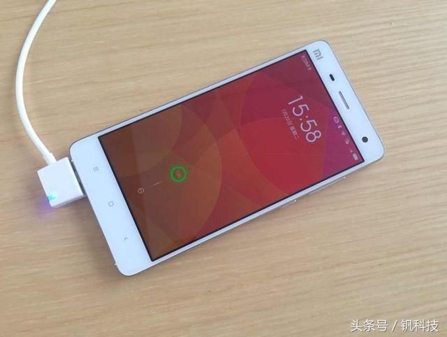 实体店小米手机比官网便宜?你看到的便宜背后