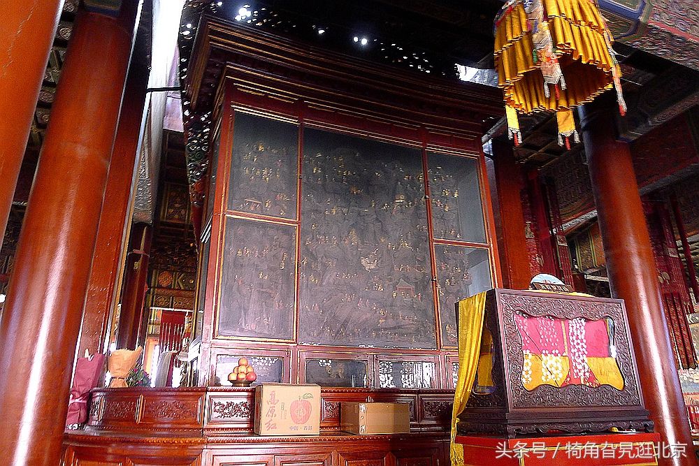 金丝楠木佛龛,五百罗汉山,檀木大佛,精美绝伦的