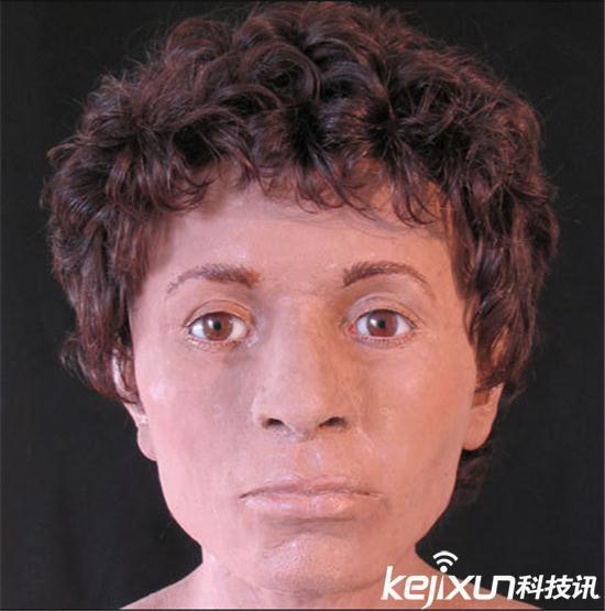 科学家复原古埃及木乃伊 长的像迈克尔.杰克逊