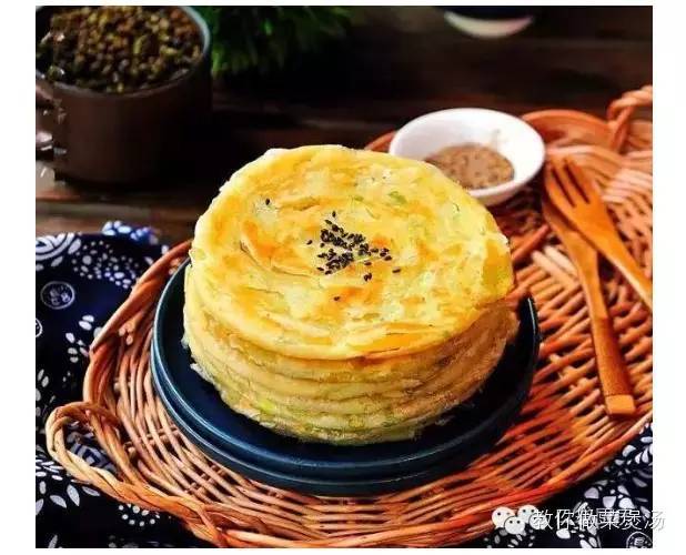 酥软千层葱油饼 酥软千层葱油饼