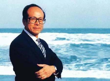 天下最豪李嘉诚:送贼10亿现金并教其做人,拿1