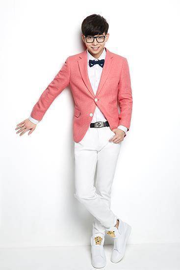 曾给郑爽唱主题曲,给杨洋演配角,如今他终于演