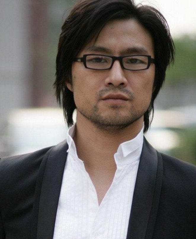 其貌不扬的汪峰到底有什么过人之处?居然娶了