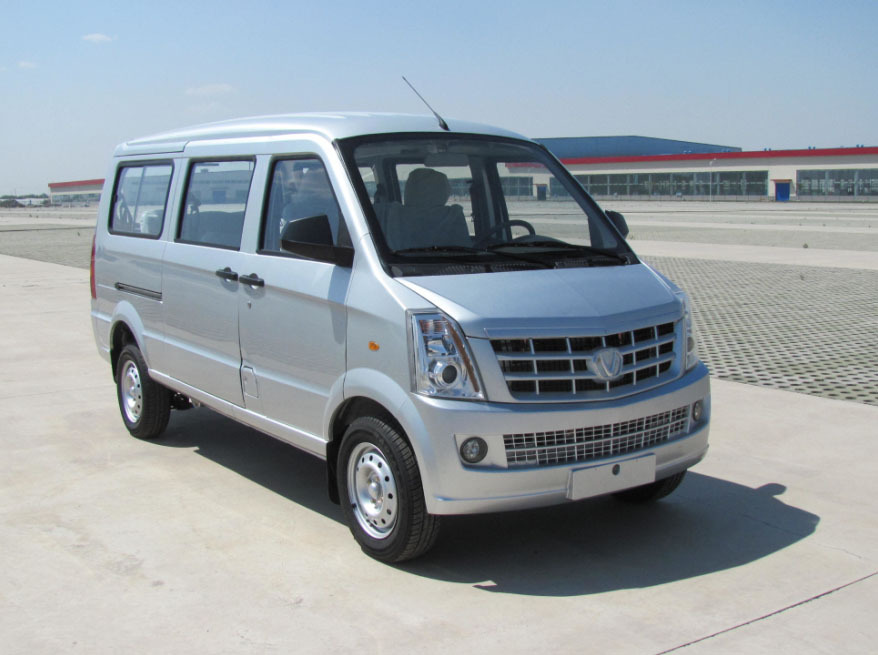 成功汽车旗下微面车型成功v2是微面汽车中比较低调的,可能是因为本身